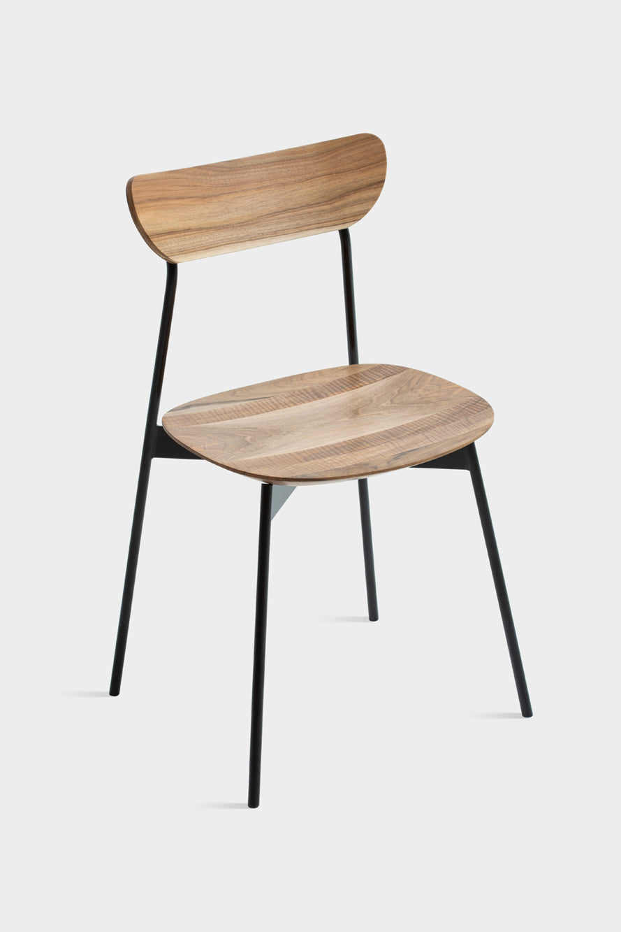 MAYA | Mid Century Modern Stuhl mit Metallbeinen
