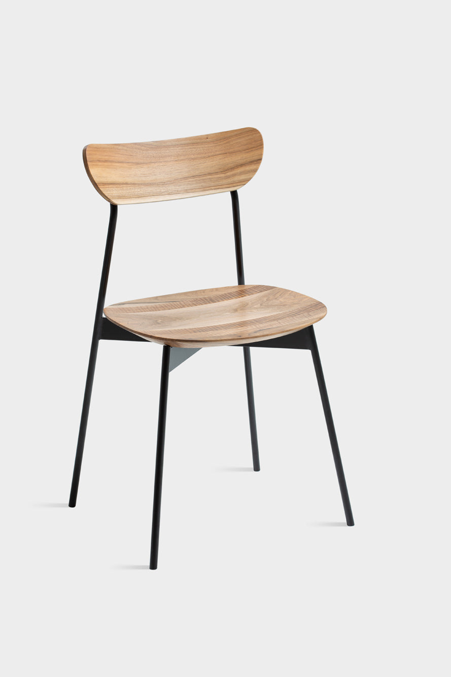 MAYA | Mid Century Modern Stuhl mit Metallbeinen